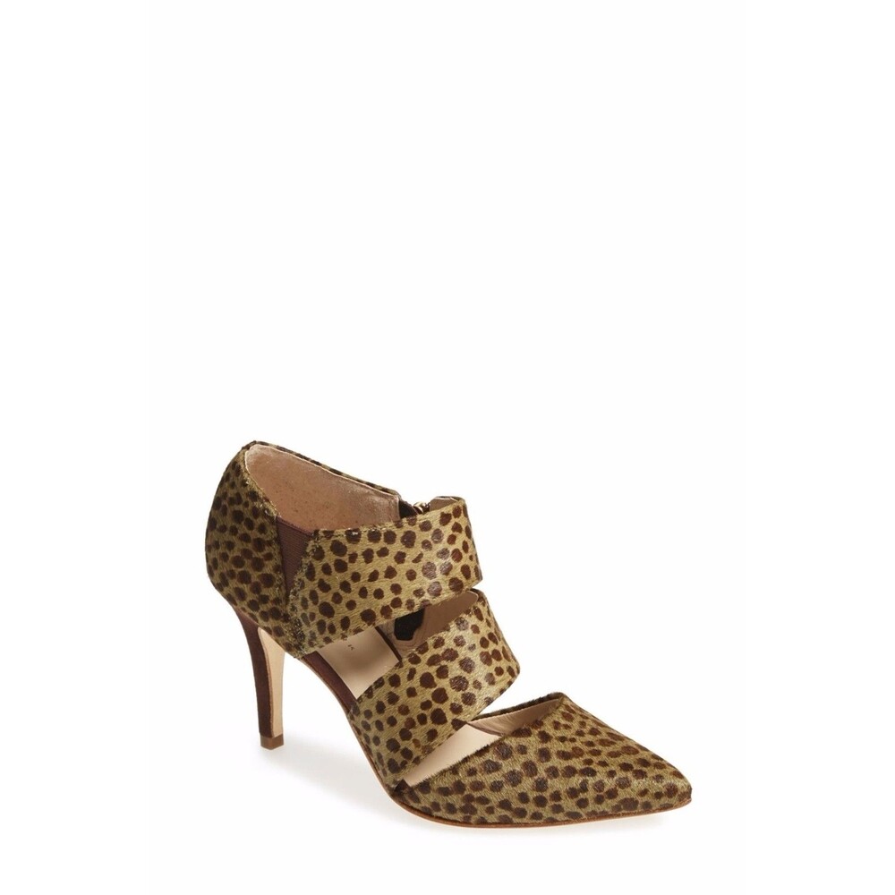 NWOB Trina Turk Malibu Genuine Calf Hair Pump